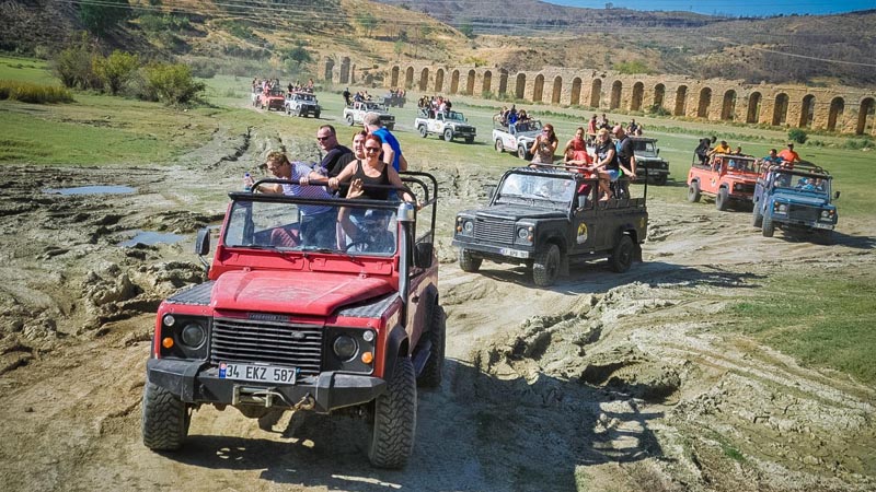side green canyon jeep safari tour